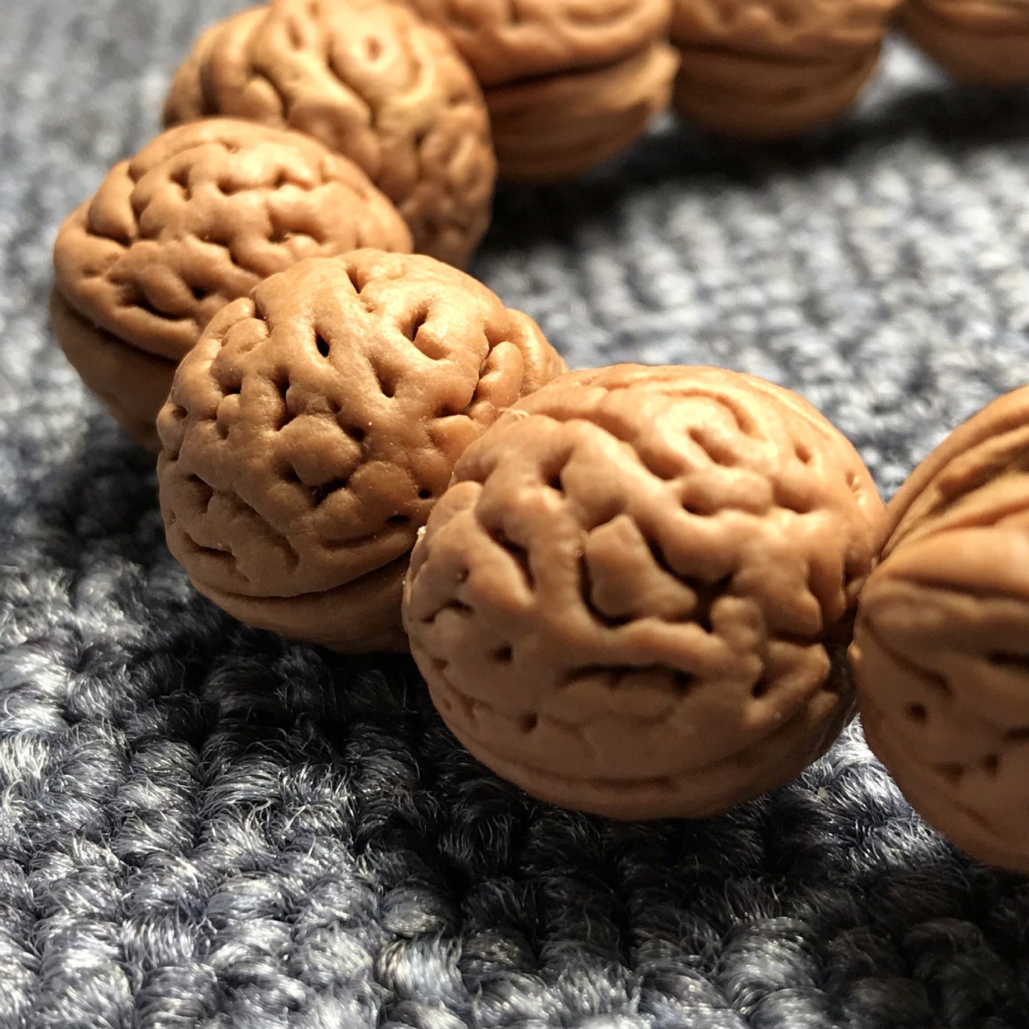 Chinoiserie selected Wenwan walnut bracelet, natural brain pattern walnut bracelet, size 16-20mm