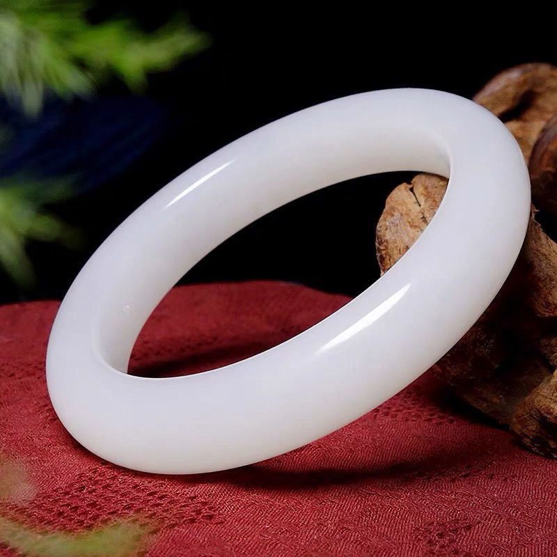 Chinoiserie Kunlun White Jade Concubine Bracelet