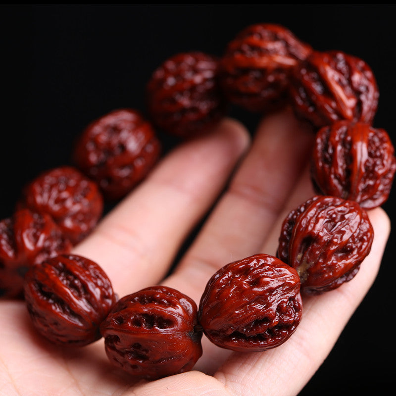 Chinoiserie patinated Wenwan walnut bracelet, natural walnut string bracelet, size about 20mm