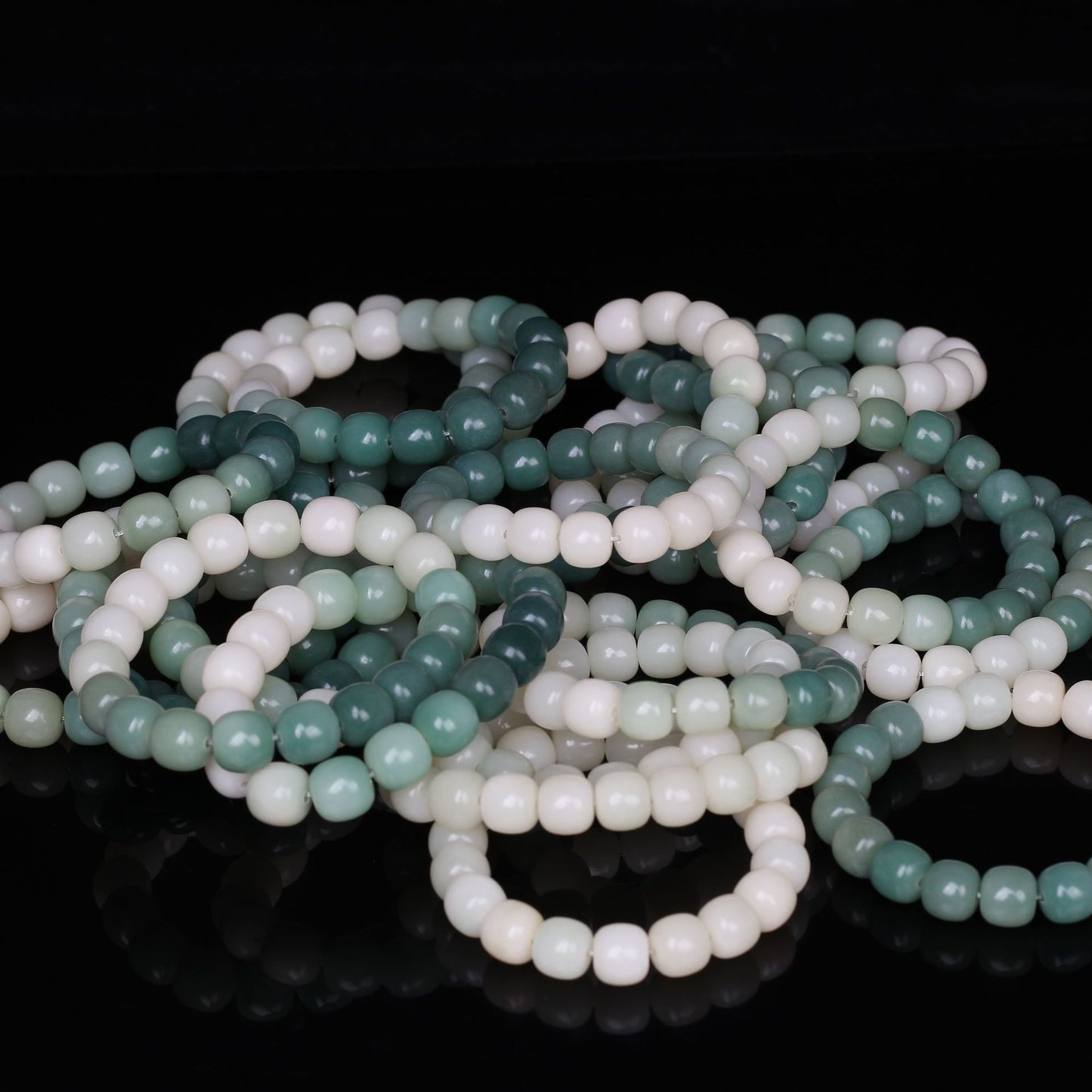 Chinoiserie Green yin leather bodhi seed green gradient color feng shui string for men and women